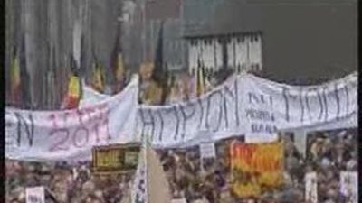 Francófonos y flamencos cierran un acuerdo en Bélgica que pone fin a casi 500 días sin gobierno