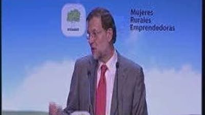 Rajoy: "Todos saben que lo que puede sacar a España adelante es el cambio"