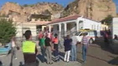 Tres atrapados en un derrumbe en Almería