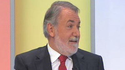 Mayor Oreja: "La conferencia es parte del proceso negociador entre el Gobierno y ETA"