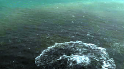 El volcán de El Hierro ruge bajo el mar