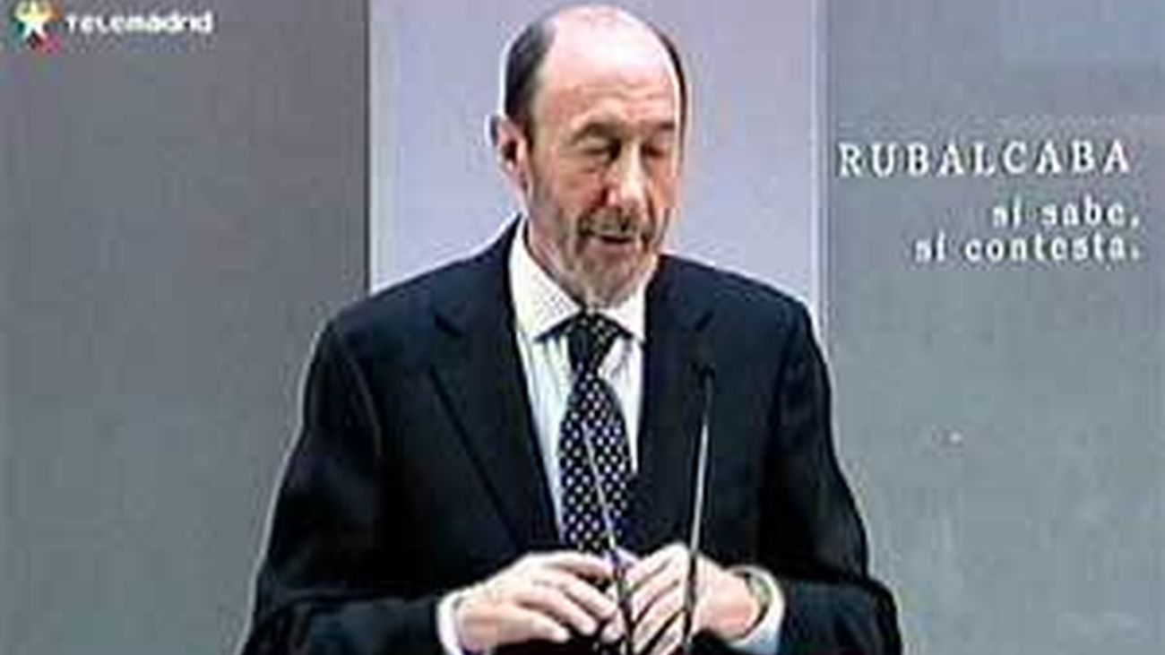 Rubalcaba dice que no dio su "visto bueno" al PSE para ir a la conferencia