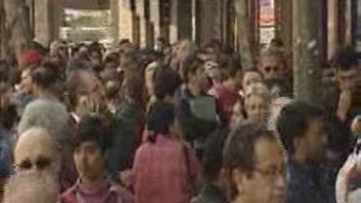 Por primera vez en la década, los extranjeros que se marchan son más que los que llegan