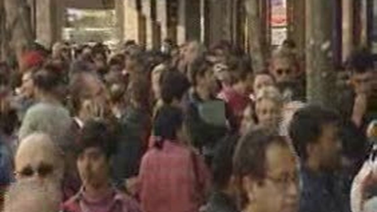 Por primera vez en la década, los extranjeros que se marchan son más que los que llegan