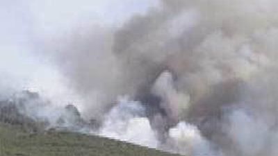 Un incendio permanece activo en Galicia y 15 han sido controlados