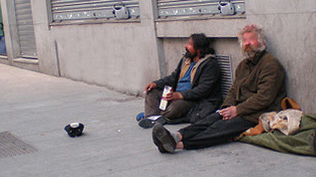 Dos "sin techo" en las calles de Madrid