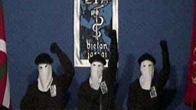 Los expertos creen que ETA no decidirá su disolución hasta pasadas las elecciones vascas