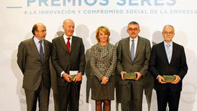 Esperanza Aguirre preside la II entrega de los premios SERES