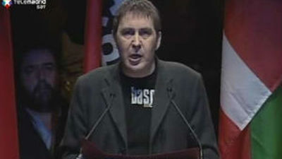 Otegi ve "inmaduro" pedir la disolución de ETA