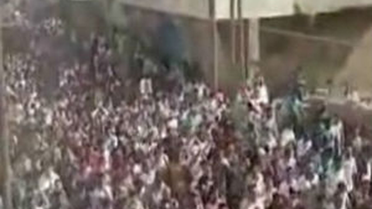 Siria mantiene la represión y pide a los opositores que se entreguen