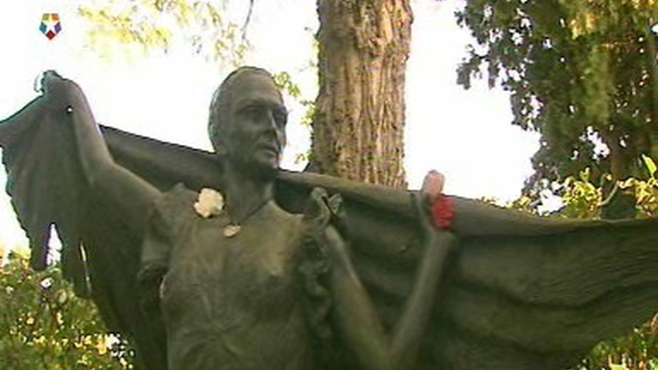 Tumbas ilustres en La Almudena