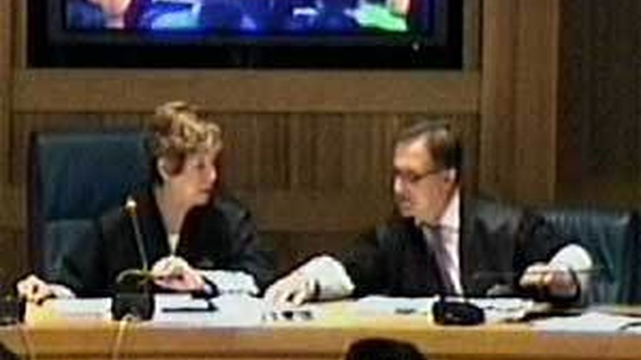 La juez Murillo renuncia a juzgar a Txapote tras llamar "cabrones" a los acusados