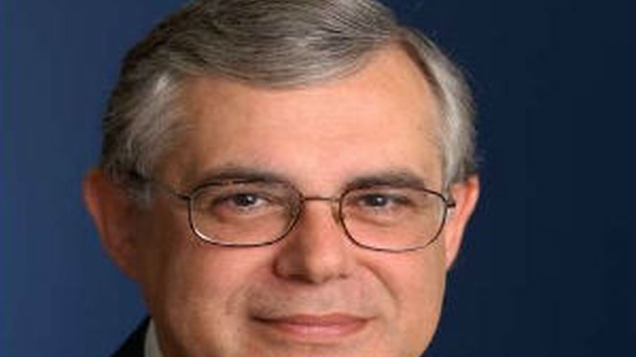 Papademos recibe oficialmente el encargo de formar el nuevo Gobierno griego