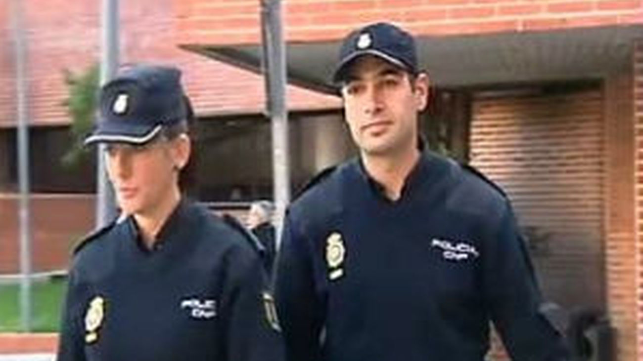 La policía salva la vida de una familia a punto de morir asfixiada por gas