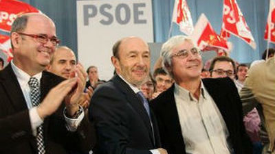 Rubalcaba hará campaña doble y contará ideas del PSOE y lo que calla Rajoy