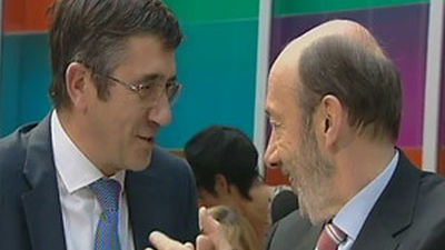 Rubalcaba sobre Rajoy: 'hay silencios ruidosos y sobre todo muy inquietantes'