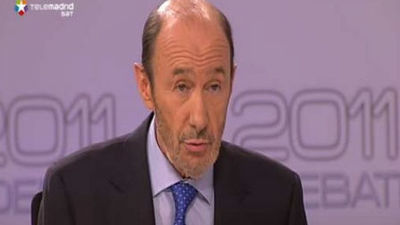 Rubalcaba dice que España está "fuera de toda posibilidad de rescate"