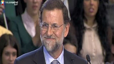 Rajoy se ofrece para liderar una España que "no reciba órdenes" de Europa