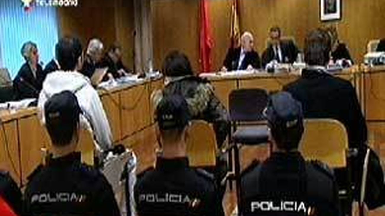 La acusada de encargar la muerte de su exmarido asegura que no quería ni darle un susto