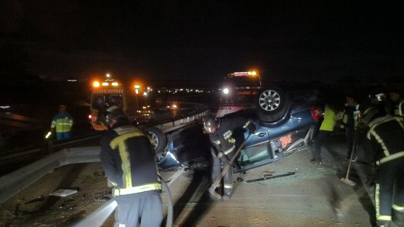 Herido un conductor de 81 años tras  caer su vehículo por un terraplén de 6 metros en la M-503