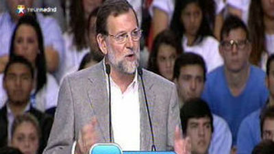 Rajoy garantiza que el PP superará la crisis por su "coraje" y "patriotismo"