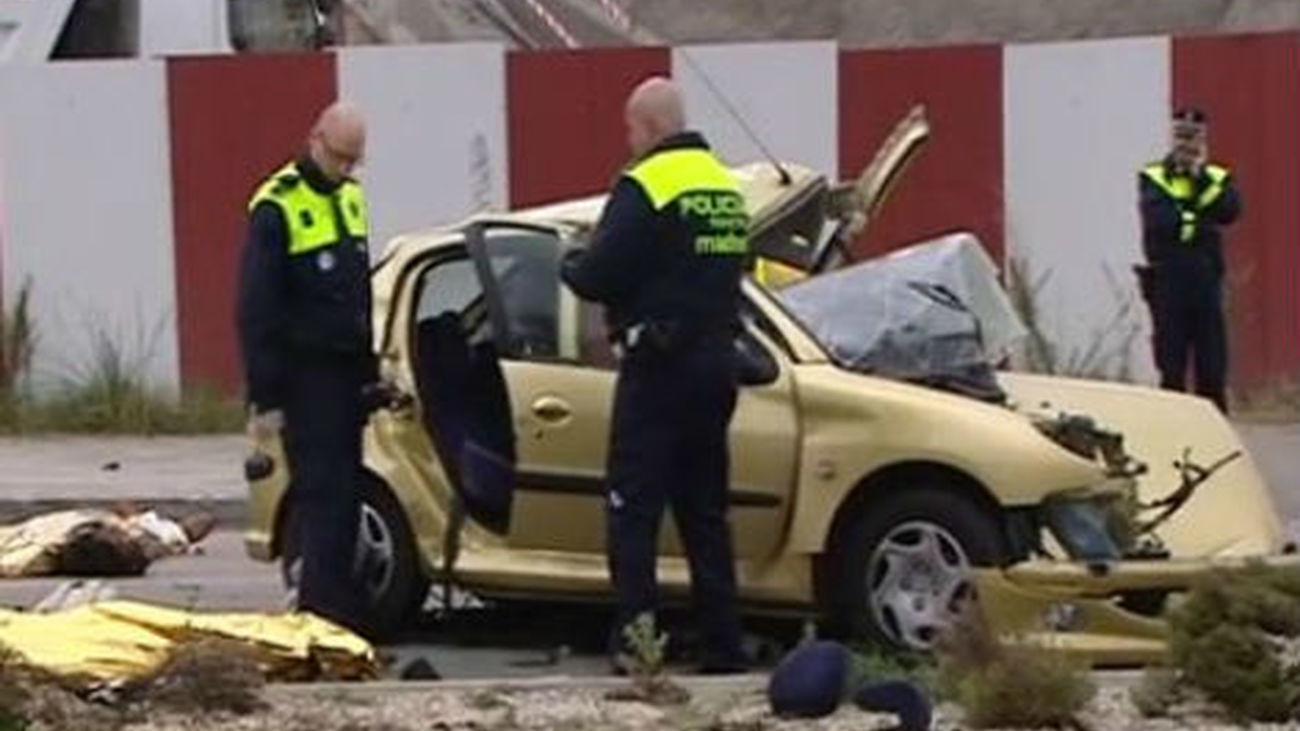 Un bombero fuera de servicio rescata a dos ancianos tras sufrir un accidente