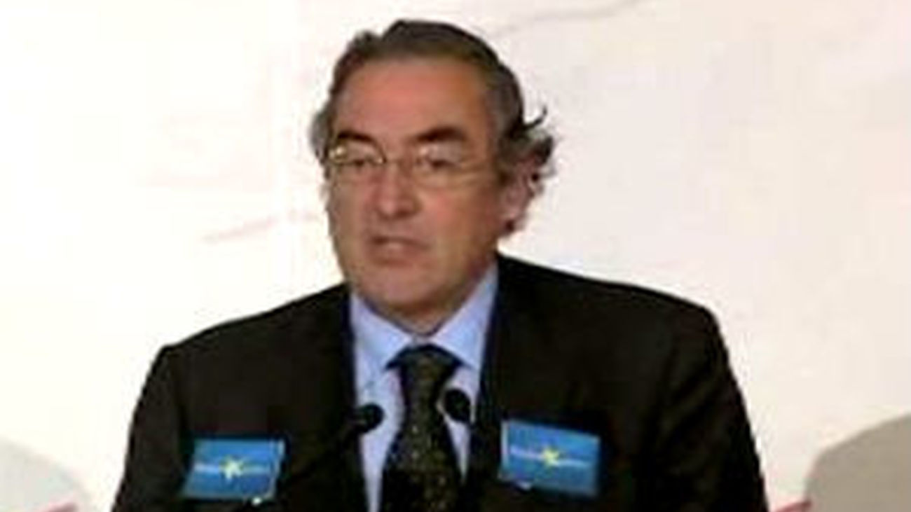 Rosell avisa de que España está "en peligro"  y pide medidas urgentes