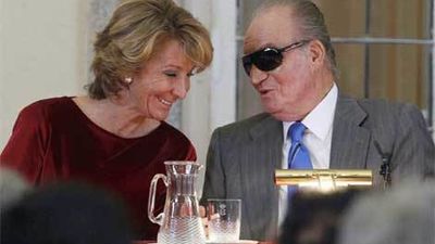 El Rey anima a los artistas a que aporten "aire  fresco" y "alegría" en esta España en crisis