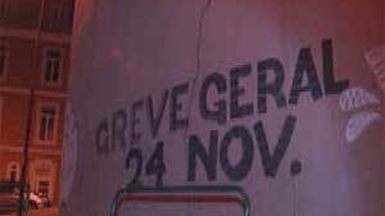 Cortes generalizados en el transporte publico por la huelga general Portugal