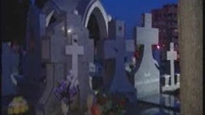 Cuatro detenidos por robar crucifijos de las lápidas del cementerio de Vicalvaro
