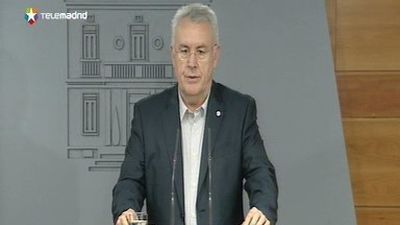 Cayo Lara: "Los bancos siguen con un millón de viviendas vacías y siguen desahuciando"