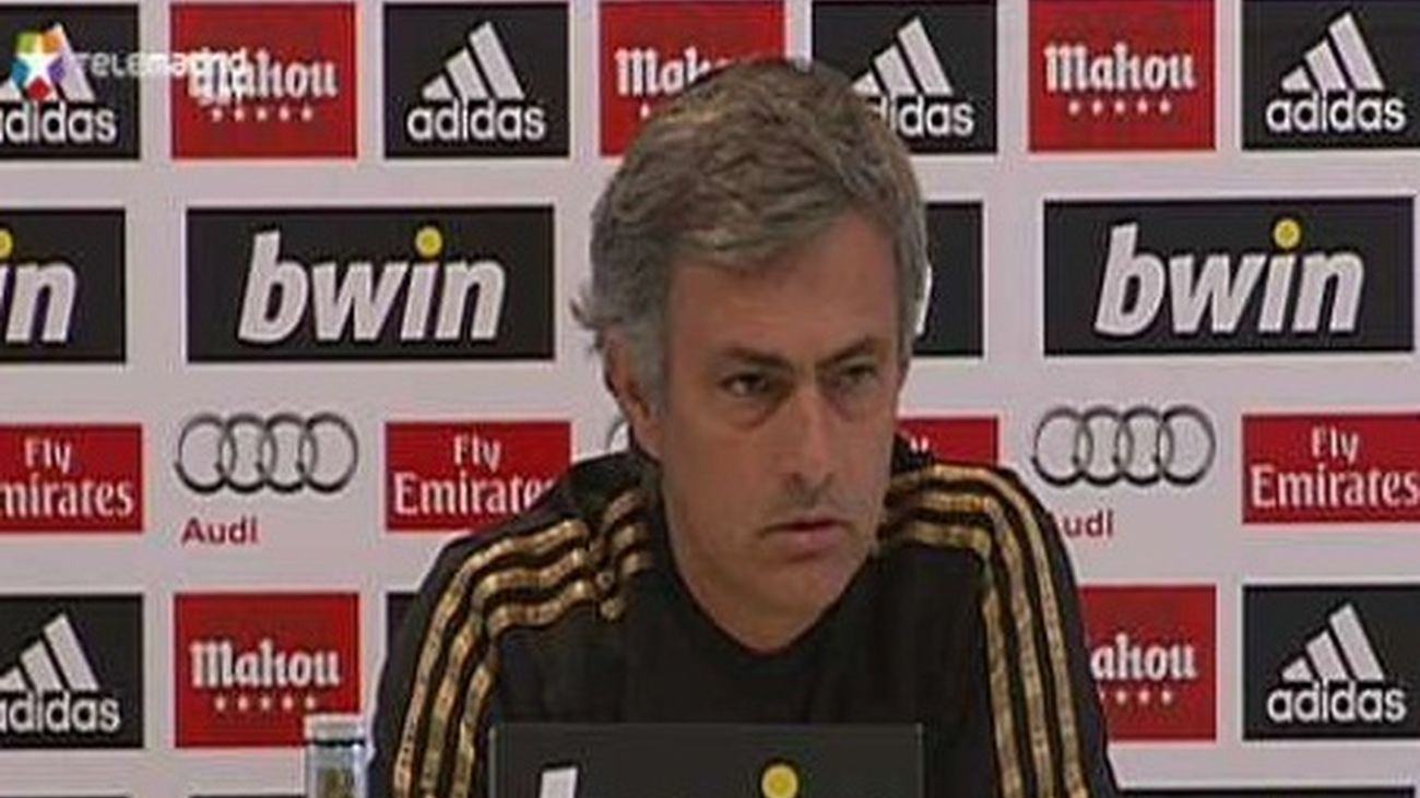 Mourinho a Manzano: "Si me dice que la película es muy mala, no voy a verla"