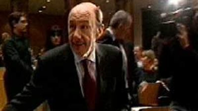 Rubalcaba, elegido por aclamación presidente del grupo socialista