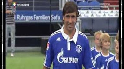 El Schalke 04 declara amor eterno a Raúl