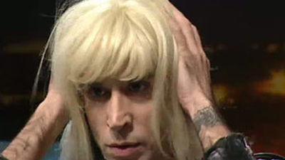 Mario Vaquerizo se pone de rubia