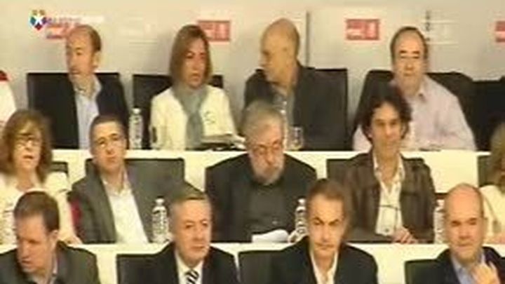 Sectores del PSOE piden que no se utilice la figura de Zapatero en el debate