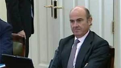 De Guindos confirma que la economía volverá a entrar en recesión