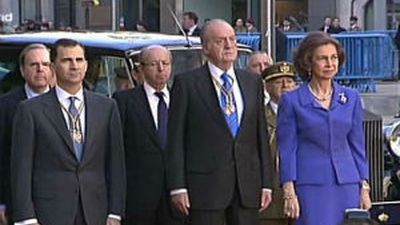 El rey preside en el Congreso la solemne apertura de la X Legislatura