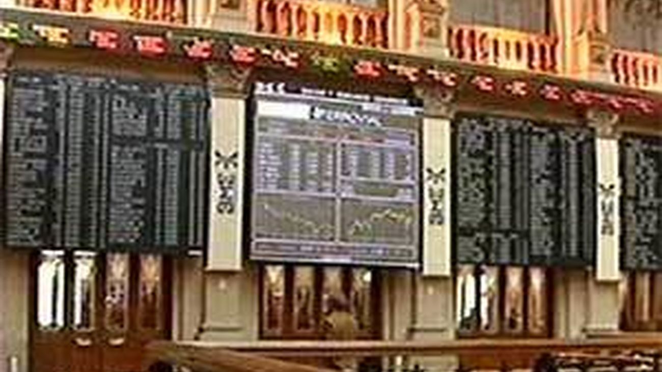 La bolsa española sube el 1,84 % y cierra por encima de los 8.700 puntos