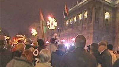 La oposición húngara se rebela contra la nueva Constitución del Gobierno conservador