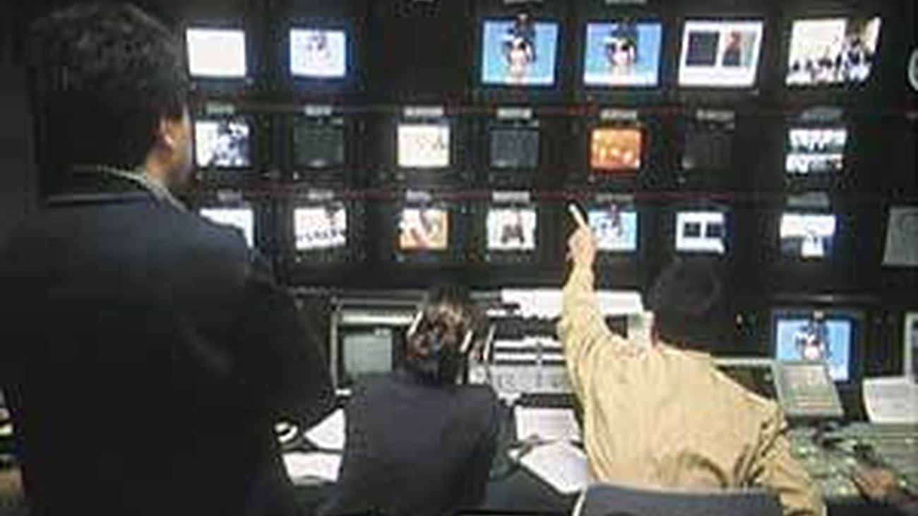 El Gobierno abre la puerta a la gestión privada de las televisiones públicas autonómicas