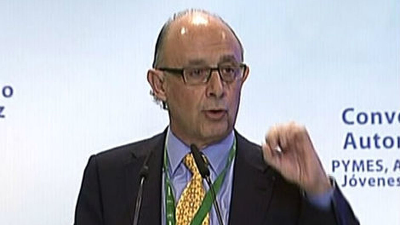 El Gobierno ampliará a 10 años el plazo para que las Comunidades paguen sus deudas con el Estado