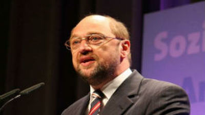 Schulz lucha contra sondeos adversos con la confianza del que se ve canciller