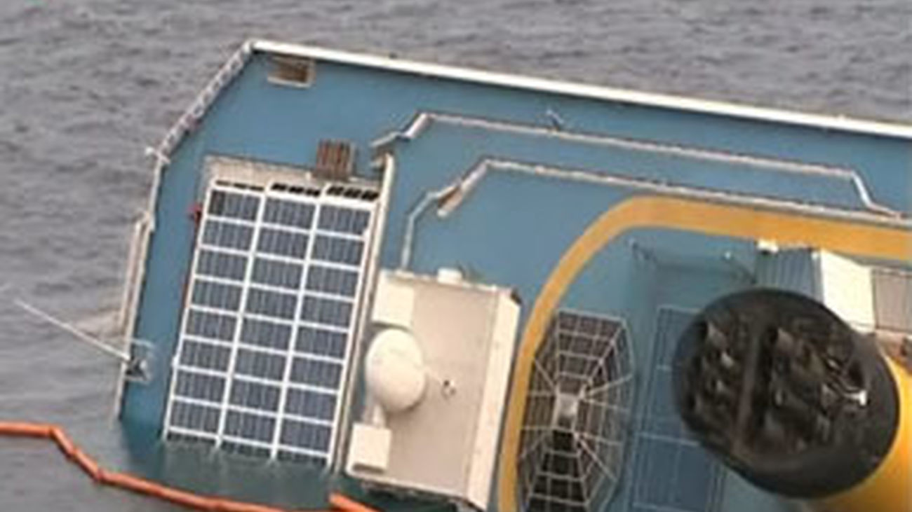 Arresto domiciliario para el capitán del crucero naufragado en Italia