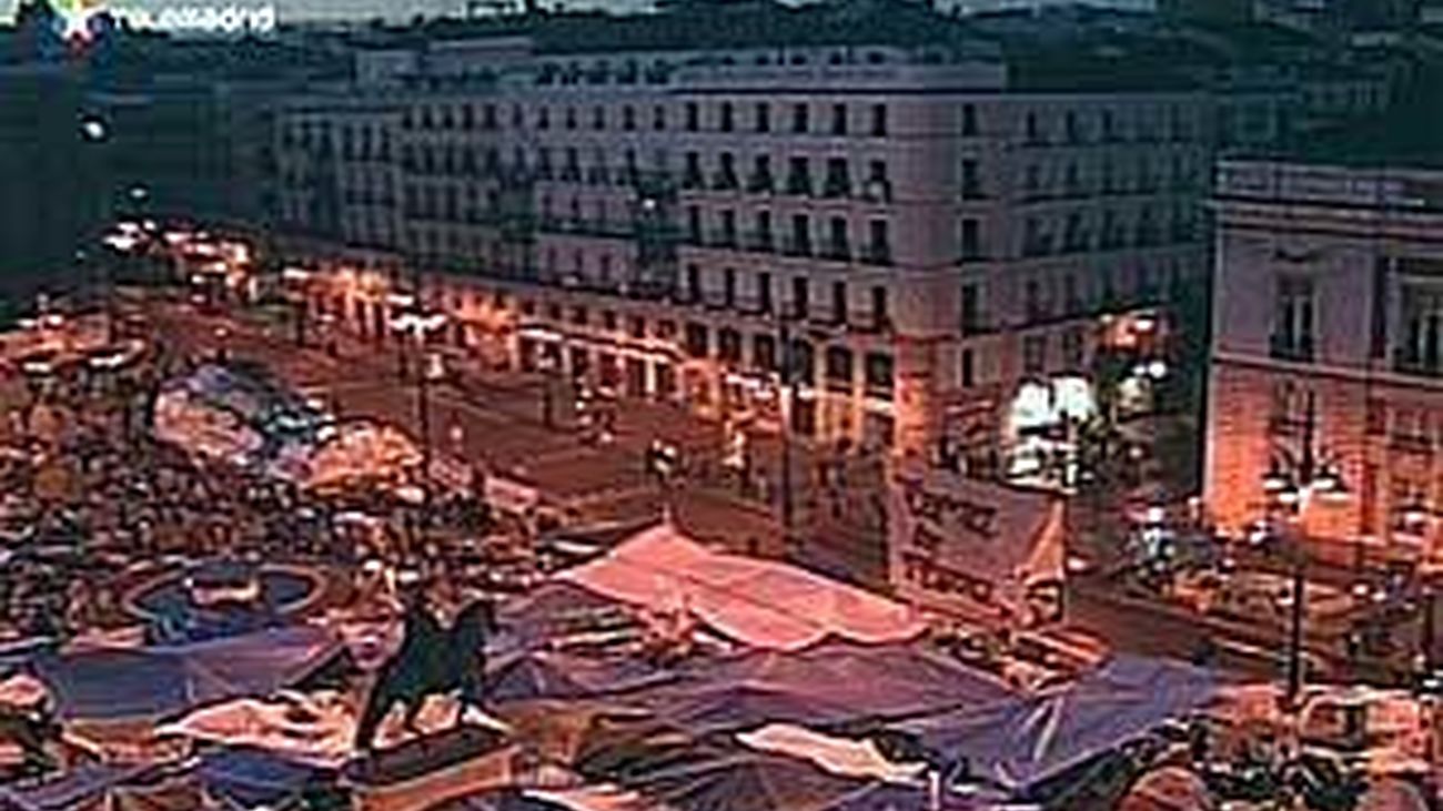 Cifuentes: "Yo no hubiera permitido un  asentamiento de dos meses en la Puerta del Sol"