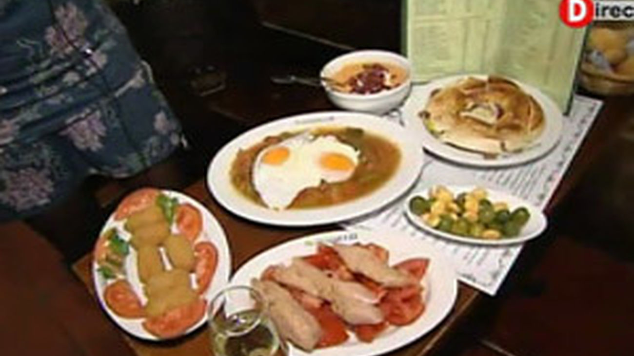 De tapas: roscas, huevos rotos, papas...