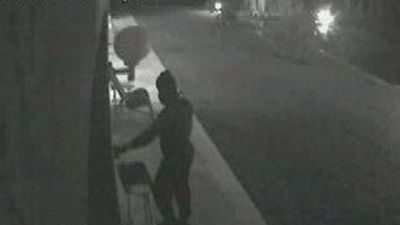 Detenido un hombre que robaba en chalés de La Moraleja en días de luna llena