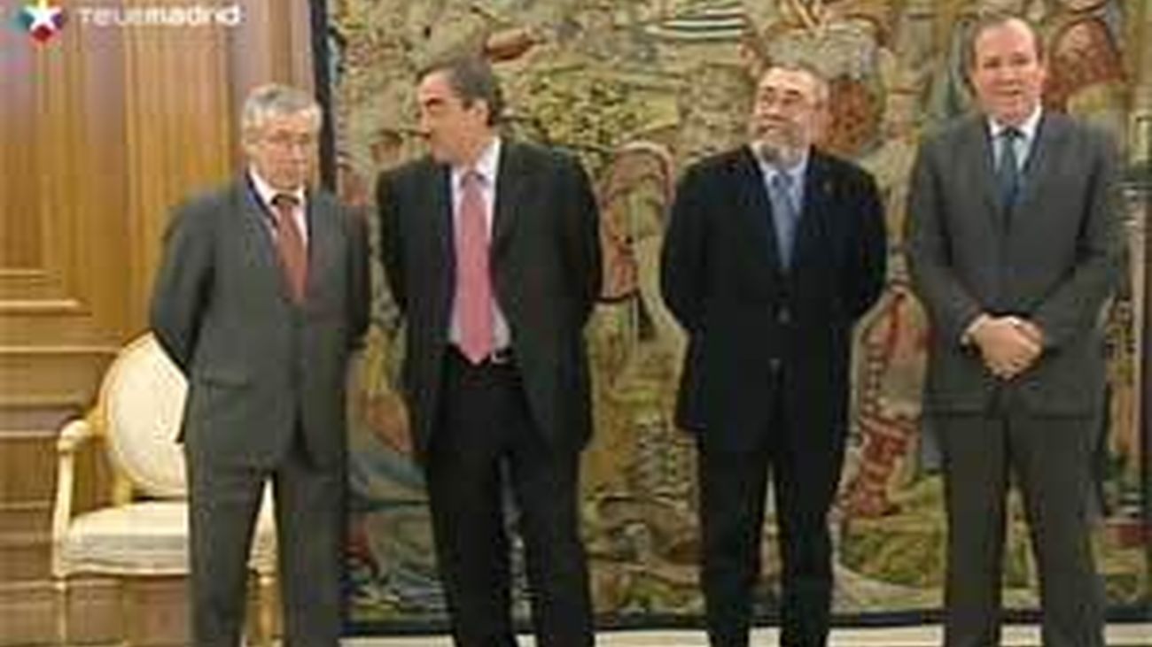 Patronal y sindicatos logran un preacuerdo salarial hasta 2014