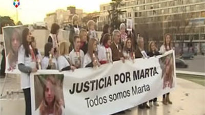 Miles de personas exigen en 40 ciudades justicia para Marta y cambio de las leyes