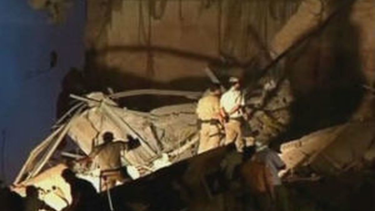 Dos muertos y varios desaparecidos en el derrumbe de tres edificios en Río de Janeiro